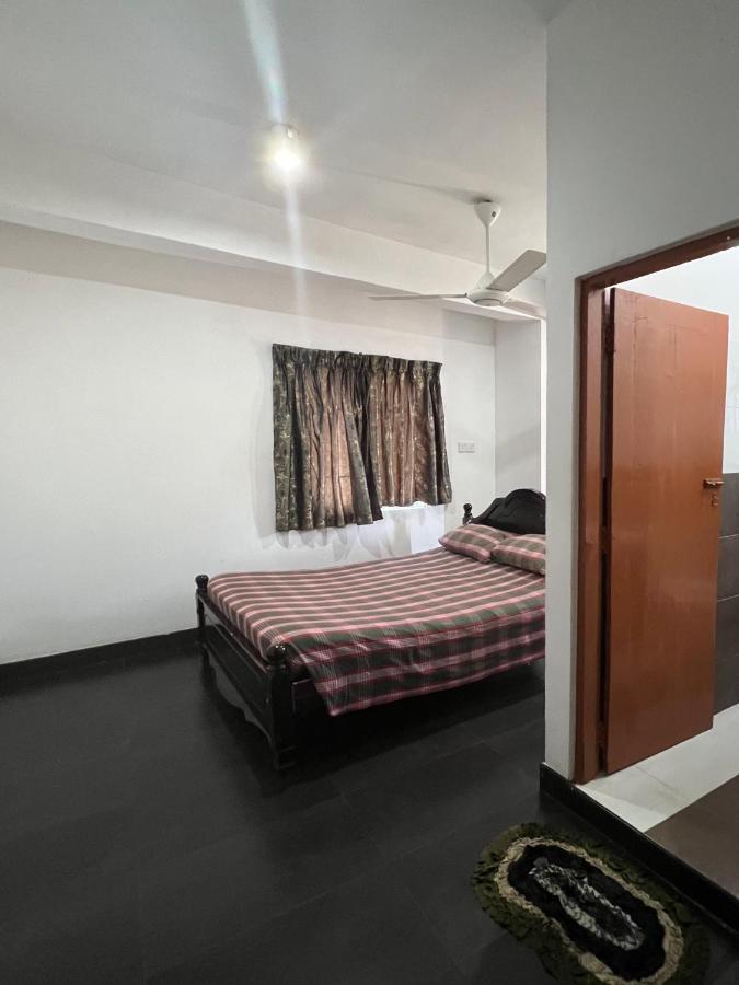 Hotel 100 Dehiwala-Mount Lavinia Luaran gambar