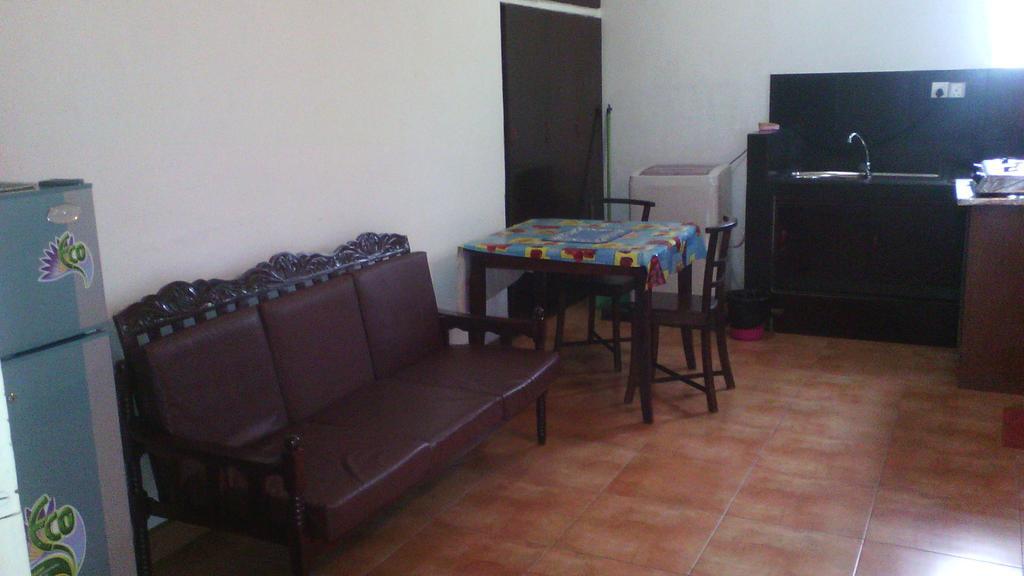 Hotel 100 Dehiwala-Mount Lavinia Luaran gambar