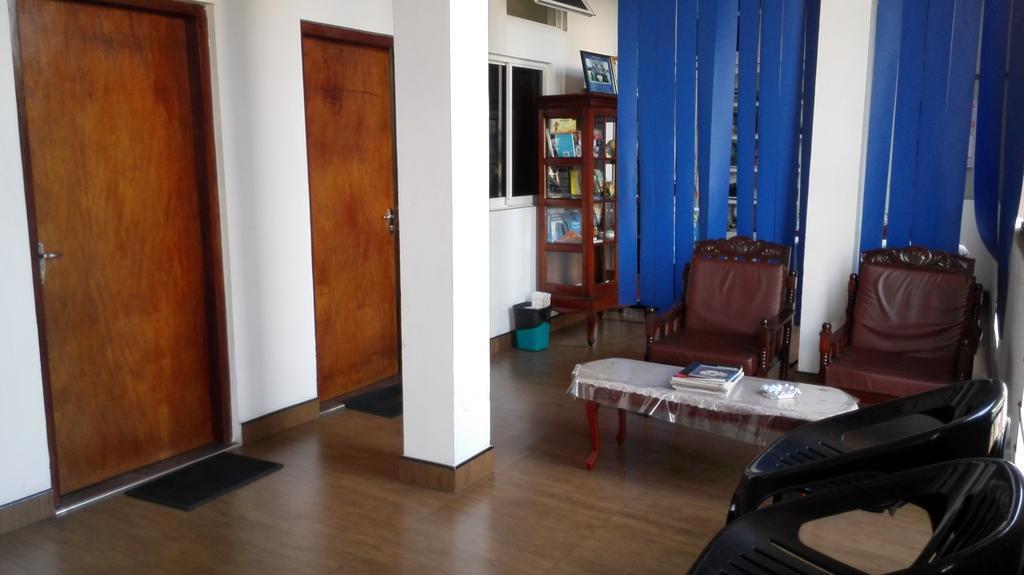 Hotel 100 Dehiwala-Mount Lavinia Luaran gambar