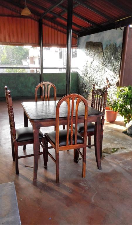 Hotel 100 Dehiwala-Mount Lavinia Luaran gambar