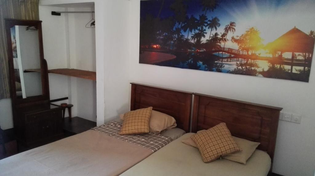 Hotel 100 Dehiwala-Mount Lavinia Luaran gambar