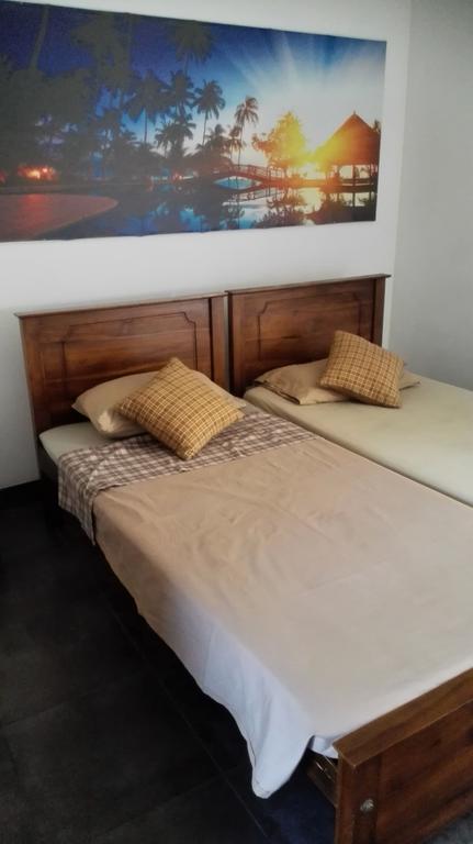 Hotel 100 Dehiwala-Mount Lavinia Luaran gambar